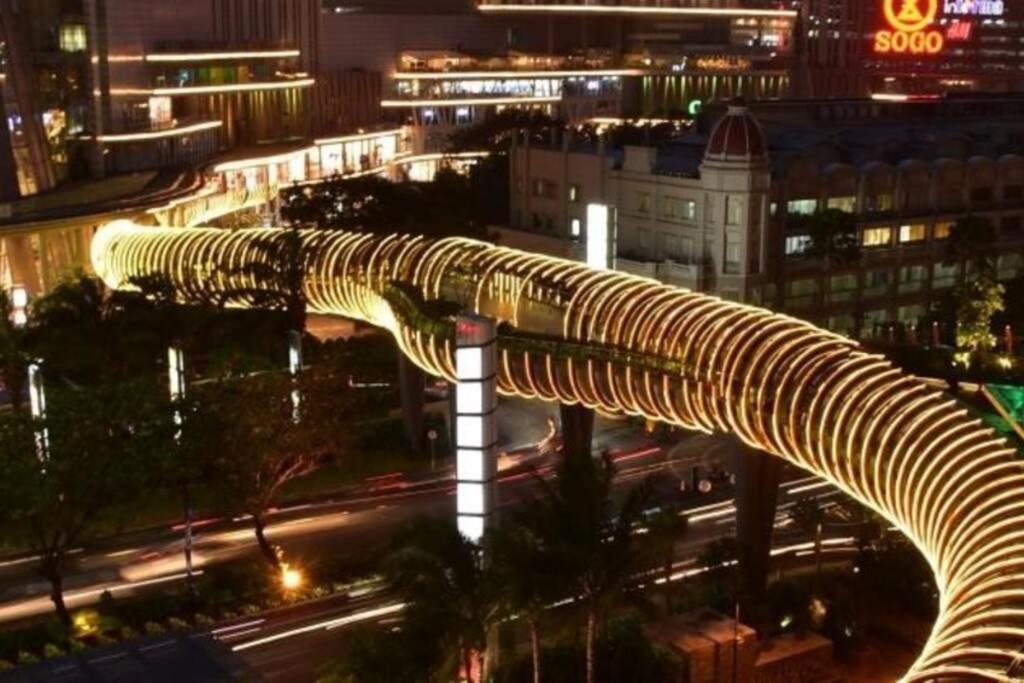 Homy 2 Bedroom Apartment Near Shopping Malls 雅加达 外观 照片