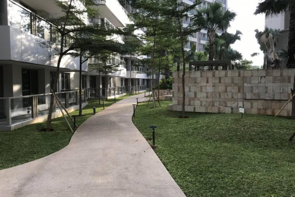 Homy 2 Bedroom Apartment Near Shopping Malls 雅加达 外观 照片