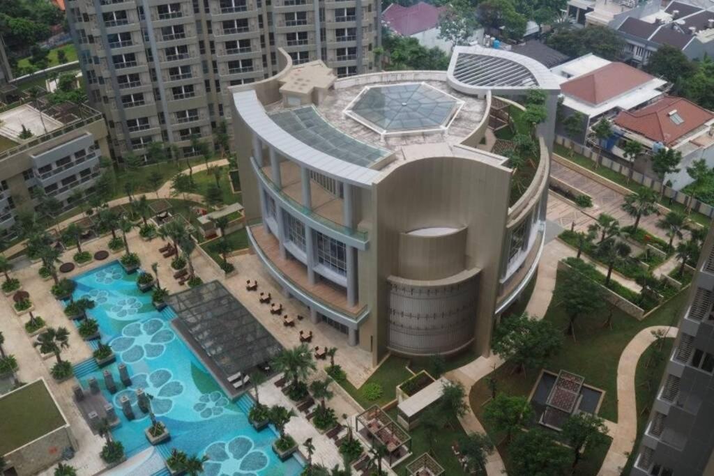 Homy 2 Bedroom Apartment Near Shopping Malls 雅加达 外观 照片